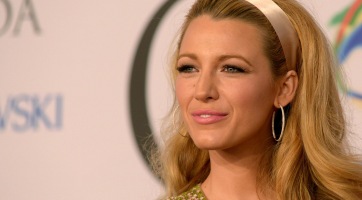 Mocsári szörny lett Blake Lively