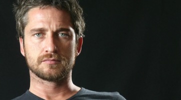 Motorbalesetet szenvedett Gerard Butler