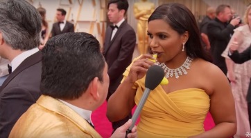 Műanyag banánból szűrcsölték a sztárok a tequilát az Oscar-gálán!!