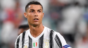 Nagyon béna rocksztár lett Cristiano Ronaldo