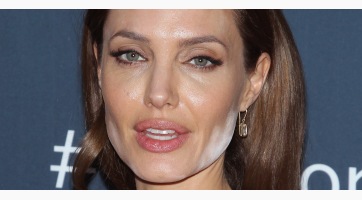 Nagyon rossz háziasszony Angelina Jolie