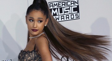Nézd és hallgasd meg Ariana Grande legújabb klipjét