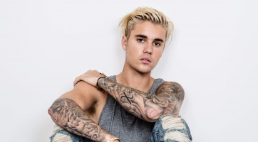 Nézd meg mekkorát esett koncertjén Justin Bieber