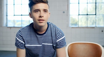 Nézd meg micsoda luxusverdát kapott Brooklyn Beckham