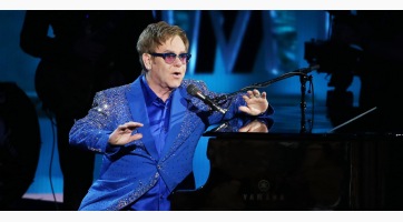 Nézd meg milyen luxusban él Elton John!