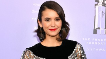 Nina Dobrev egy sportolóval állt össze
