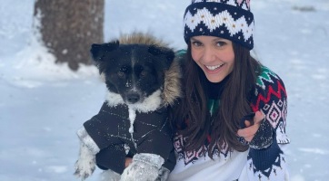 Nina Dobrev így élvezi az év eleji vakációt!
