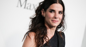 Nyáron házasodik Sandra Bullock?
