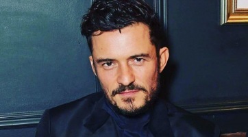Orlando Bloom önkéntes karanténba vonul
