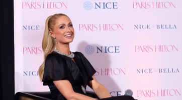 Paris Hilton megvédte kisfiát a támadóktól