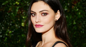 Phoebe Tonkin rózsaszínben látja az egész világot