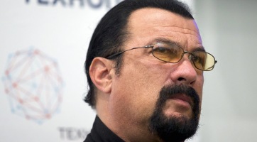 Politikai szerepet vállal Steven Seagal