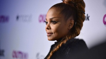 Rendőrt hívott gyermeke apjára Janet Jackson