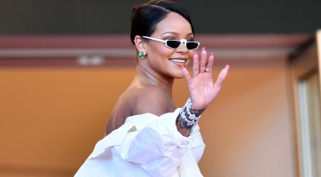Rihanna ma már bánja, hogy elveszítette a szüzességét