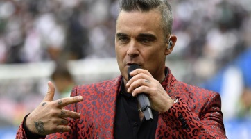Robbie Williamsnek megszületett a 4. gyermeke