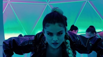 Selena Gomez egy újabb dalt osztott meg a rajongókkal
