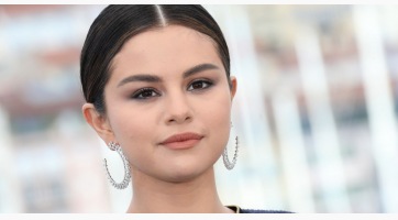 Selena Gomeznek új tetoválása lett