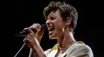 Shawn Mendes elhalasztja turnéját egészsége érdekében