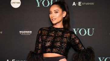 Shay Mitchell bejelentette a várandóságát
