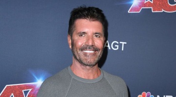 Simon Cowell kórházba került