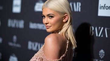 Sminkmárka akasztott pert Kylie Jenner nyakába
