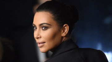 Sokkoló: így néz ki most smink nélkül Kim Kardashian