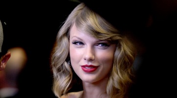 Sötét és ijesztő videóval tért vissza Taylor Swift