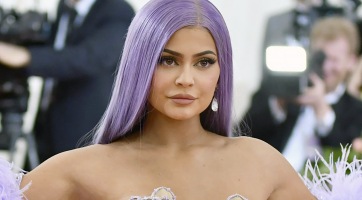 Terhesfotót villantott Kylie Jenner