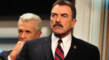 Tom Selleck visszavágyik a Jóbarátokba