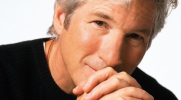 Új barátnőjét is kidobta Richard Gere