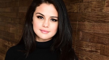 Új klippel jelentkezett Selena Gomez