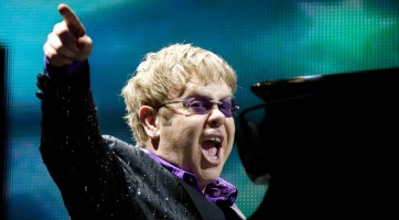 Utolsó világ körüli turnéjára indul Elton John