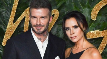 Victoria Beckham vörös rúzzsal hódított a hétvégén