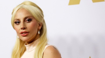 Visszaadta eljegyzési gyűrűjét Lady Gaga
