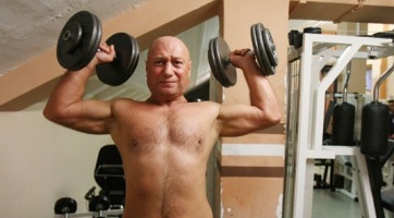 Visszatér Pongó, és őrült mutatványra készül