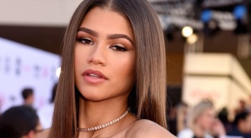 Zendaya jobban sminkel, mint James Charles?