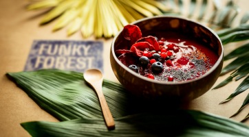 Ezért érdemes smoothie bowl-t fogyasztani