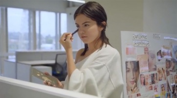 Hivatalos: Selena Gomez  is sminkmárkát indít!