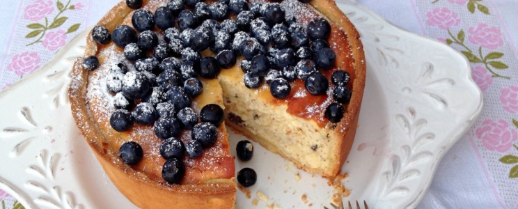 Áfonyás ricotta torta