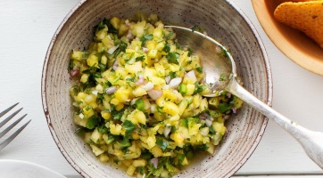 Ananászos salsa