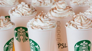Beköszöntött az ősz a Starbucksba