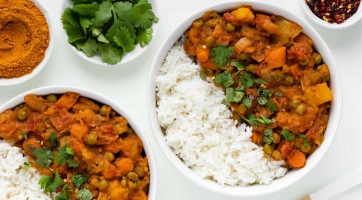 Burgonyás vegán curry