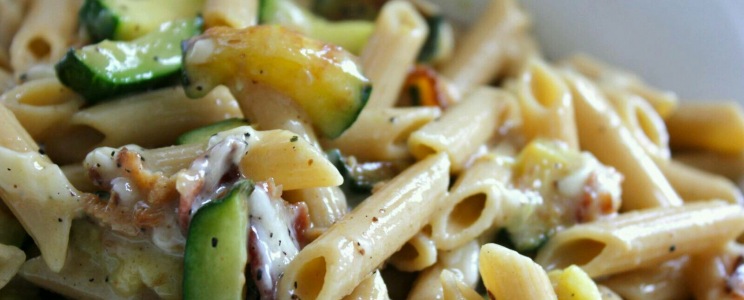 Cukkinis carbonara