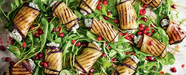 Fetával töltött grillezett padlizsántekercs