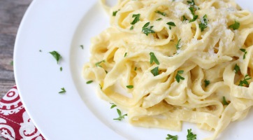 Fettuccine Alfredo tészta