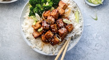 Hagymás teriyaki tofu