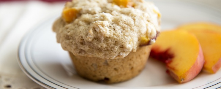 Karamellával töltött barackos muffin