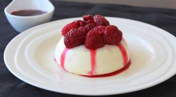 Málnás panna cotta