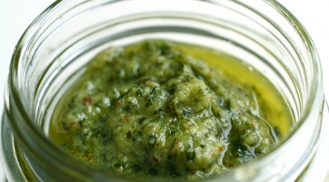 Medvehagymás pesto