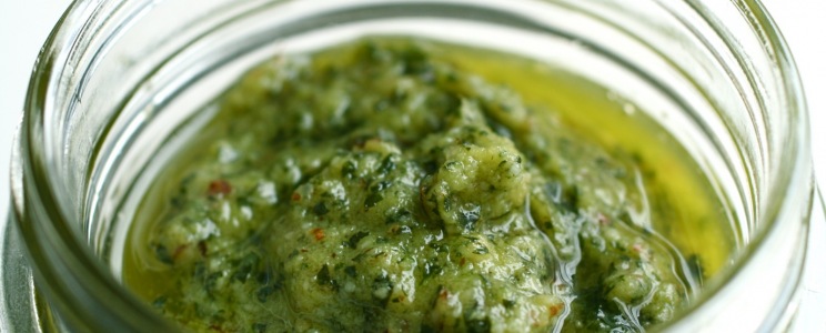 Medvehagymás pesto